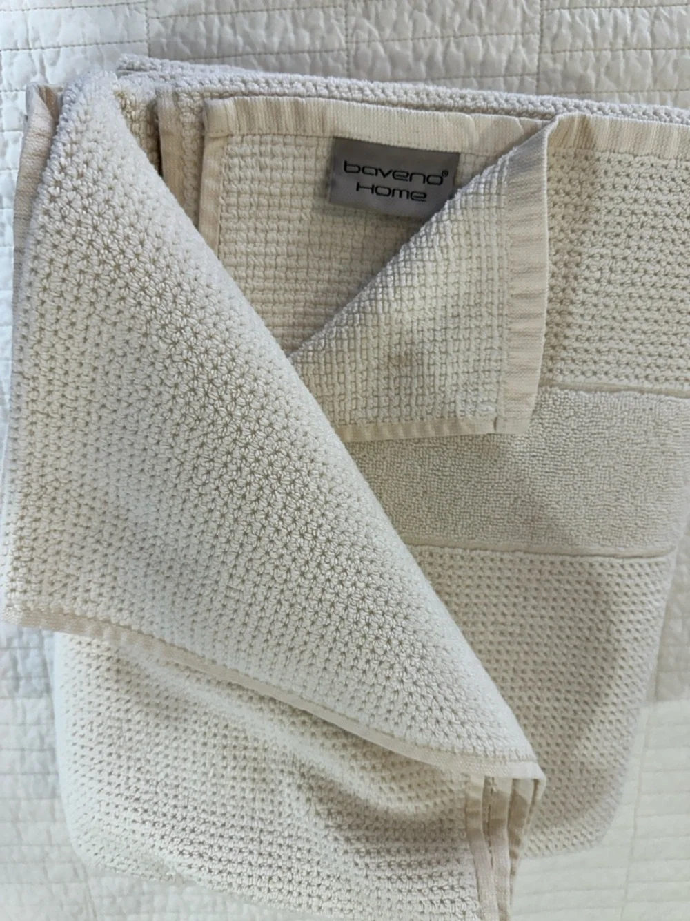 Baveno Home Turkish Cotton Towels Set of 2 Cream Luxury Spa Bath EUC